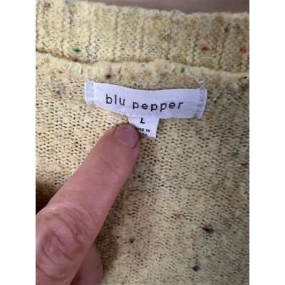 Blu Pepper Women's Yellow Multicolor Knit Cardigan Sweater Size L Casual - Picture 4 of 6